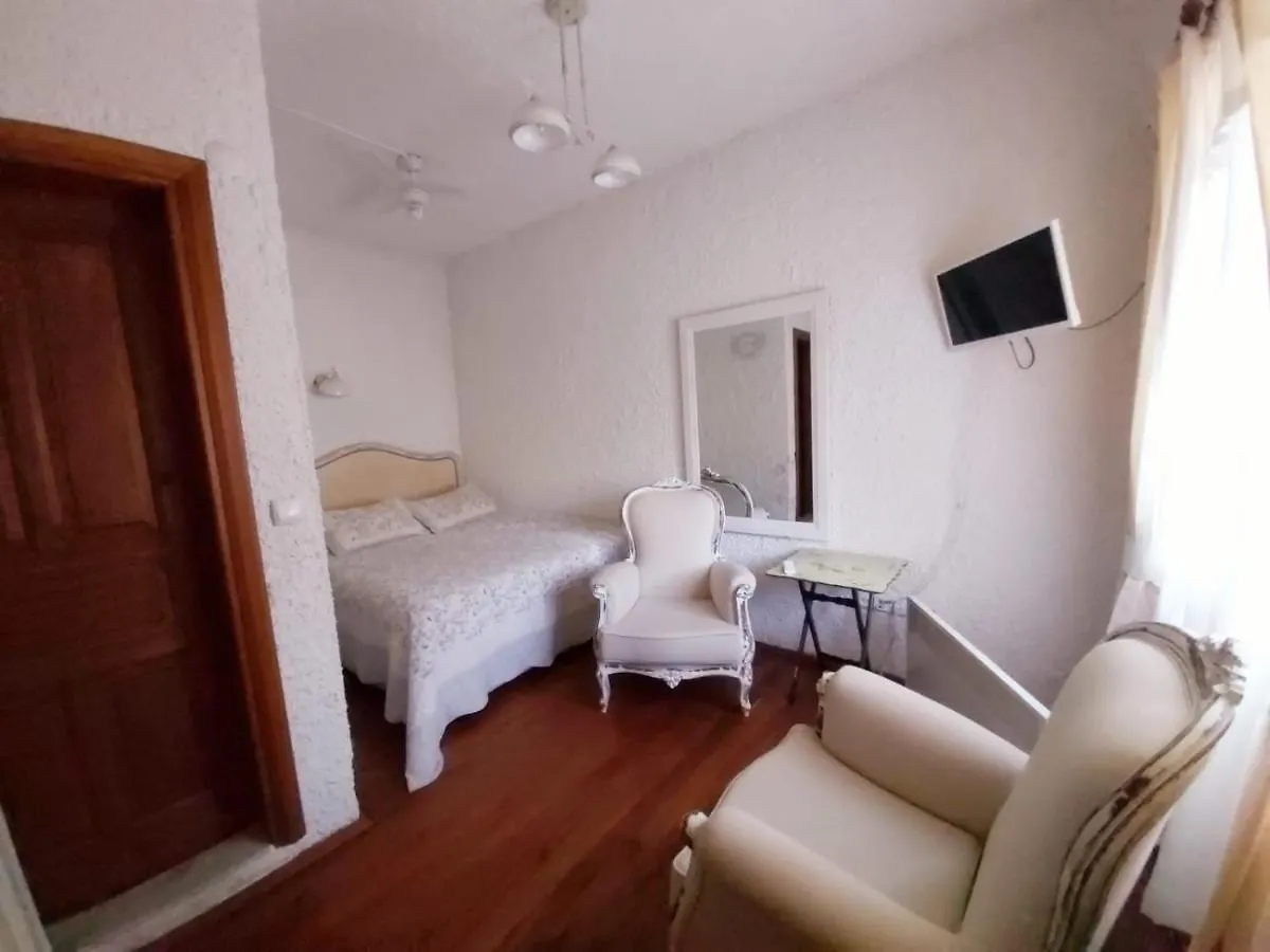 Sirince Klaseas Hotel&Restaurant セルチュク ベッド・アンド・ブレックファスト
